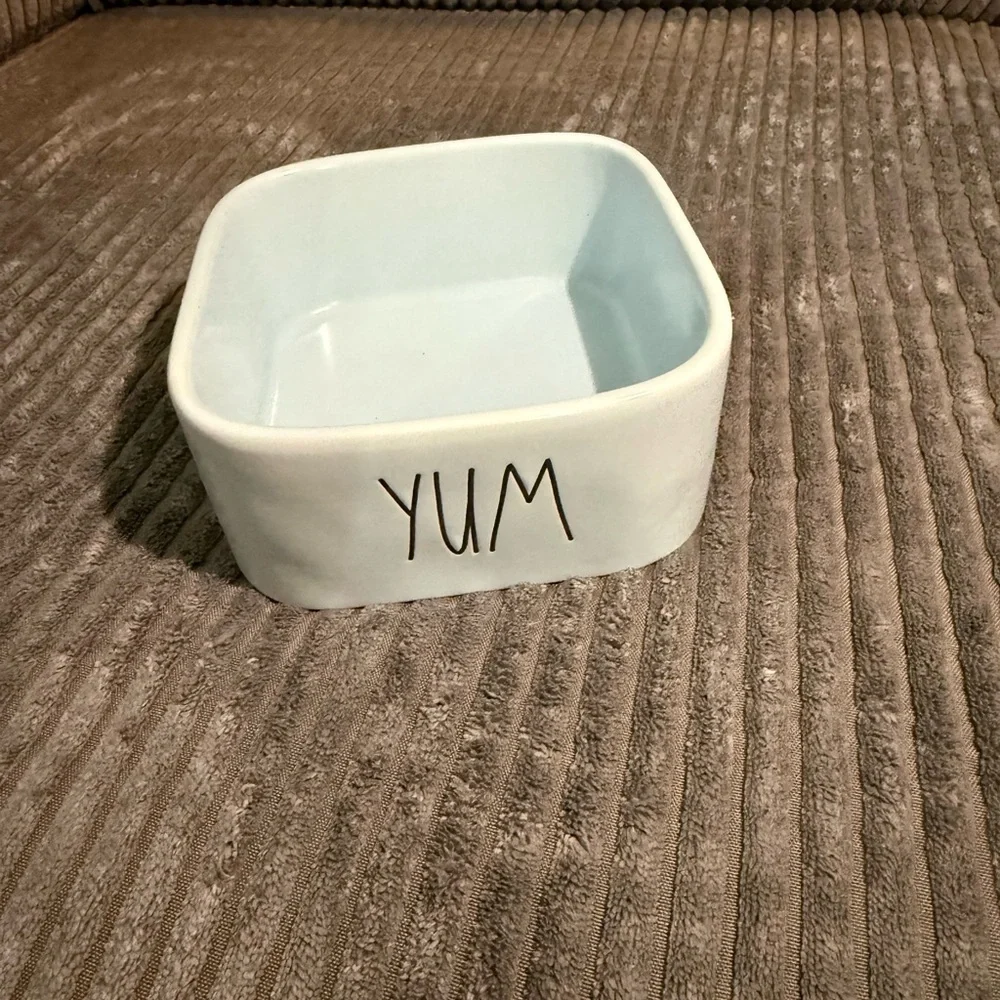 Rae Dunn Light Blue 'YUM' Pet Dish - NEW